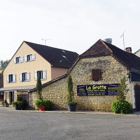 Hotel La Grotte Sagy  외부 사진